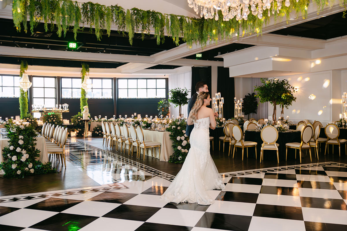 stunning tuscan wedding