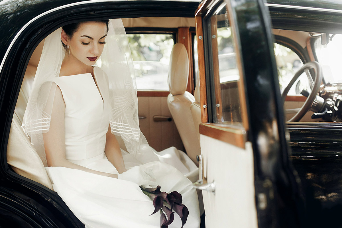 为您的婚礼选择完美的老爷车 |- ElegantWedding.ca
